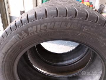 Pneumatici furgone/camper  215/60 R17