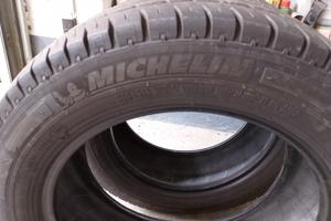 Pneumatici furgone/camper  215/60 R17