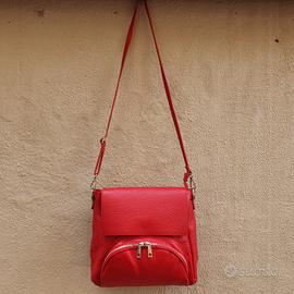 Borsa in vera pelle martellata rossa con tracolla 