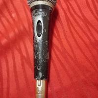 Microfono Shure: cell: 371 6399814