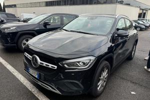 MERCEDES-BENZ GLA 180 d Automatic Business Extra