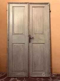 Porta in abete doppio battente