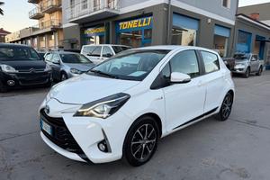 Toyota Yaris 1.5 Hybrid 5 porte Cool
