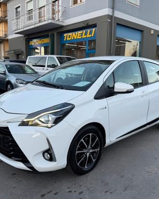 Toyota Yaris 1.5 Hybrid 5 porte Cool