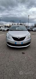 Lancia Ypsilon 1.2 69 CV 5 porte GPL Ecochic Plati
