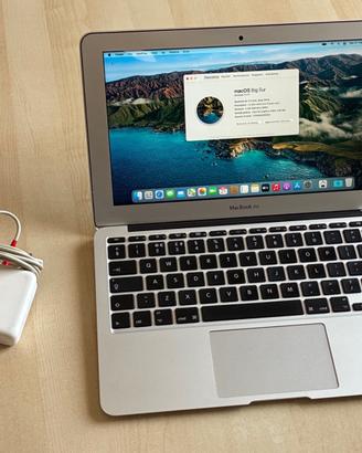 MacBook Air 11" A1465 (Early 2014) - i5 - 4Gb RAM