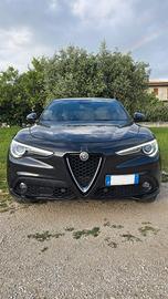 Alfa Romeo Stelvio 2017 2.2 t Executive Q4 210cv