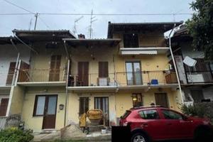 Immobile in asta di 467 m² con 4 locali e box auto