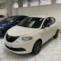 Lancia Ypsilon 1.0 FireFly 5 porte S&S Hybrid Oro