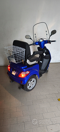 Scooter trio elettrico senza patente