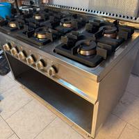 CUCINA 6 FUOCHI A GAS LINEA 70