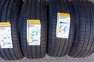 Gomme 205/55/16