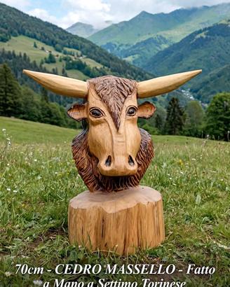 Testa di Toro in Legno di Cedro