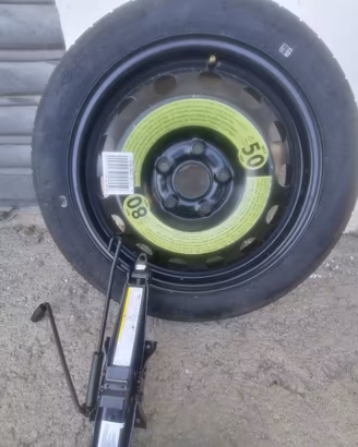 Audi Q2 ruotino di scorta