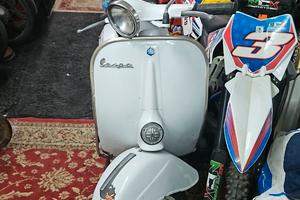 Piaggio vespa special