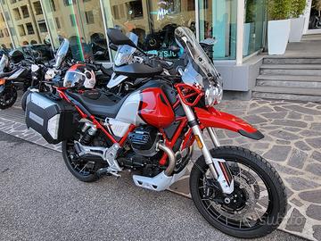 Moto Guzzi V85 TT Evocative Graphics - 2022