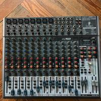 Mixer behringer xenyx 2222 usb