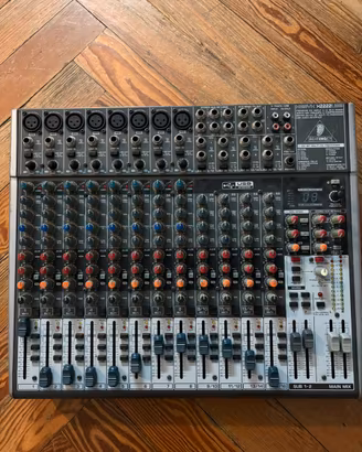 Mixer behringer xenyx 2222 usb
