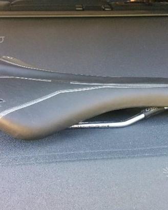 Sella bici corsa Oval