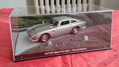 Modellino Auto Aston Martin DB5 James Bond 007