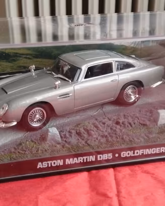 Modellino Auto Aston Martin DB5 James Bond 007
