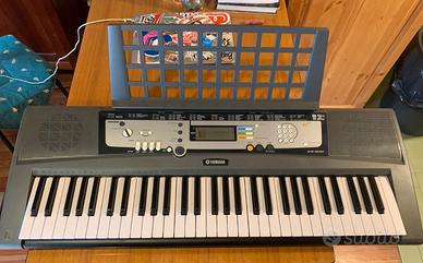 Yamaha EZ-200 tastiera usata