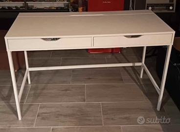 Scrivania bianca Ikea