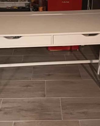 Scrivania bianca Ikea