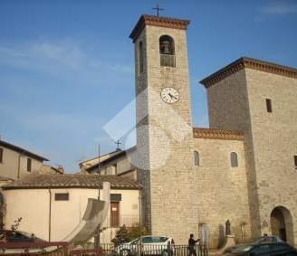 2 LOCALI A MONTECASTRILLI