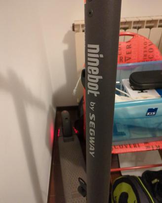 Monopattino elettrico Segway Ninebot ES2