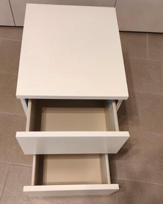 Comodino MALM Ikea