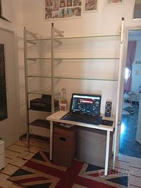 Libreria acciaio e vetro