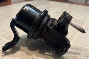 Supporto motore laterale Rav4