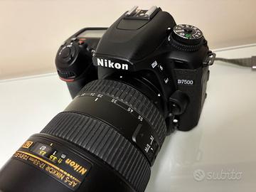 Nikon D7500 - Pari al nuovo (Solo 3.431 scatti)