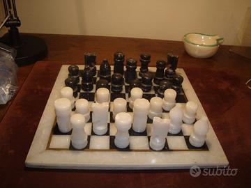 scacchi in marmo