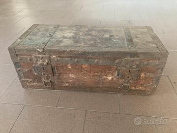 Baule militare vintage legno e ferro