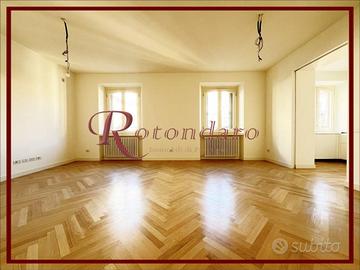 Appartamento di 155 m² con 4 locali a Milano