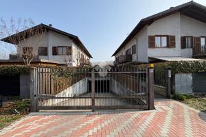 4 LOCALI A STRAMBINO