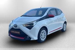 Toyota Aygo 5p 1.0 x-play m-mt 72cv