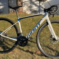 GIANT DEFY ADVANCED 2 TG M CARBON