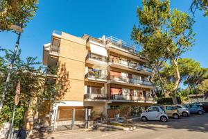 4 LOCALI A GROTTAFERRATA
