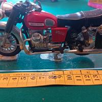 Modellino Moto Guzzi Anni 50/60 in ferro e acciaio