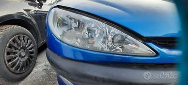 PEUGEOT 206 ANNO 2004 - FARO ANTERIORE DESTRO