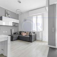 BILOCALE RISTRUTTURATO ULTIMO PIANO CON BALCONE