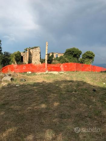 Vendita casale sito a Sarteano (SI)