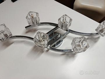 Lampadario in acciaio moderno