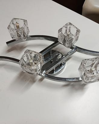 Lampadario in acciaio moderno