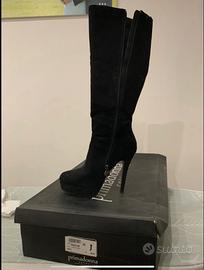 Stivali prima donna.