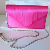 Pochette fucsia 