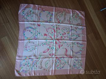 Foulard pura seta Salvatore Ferragamo 